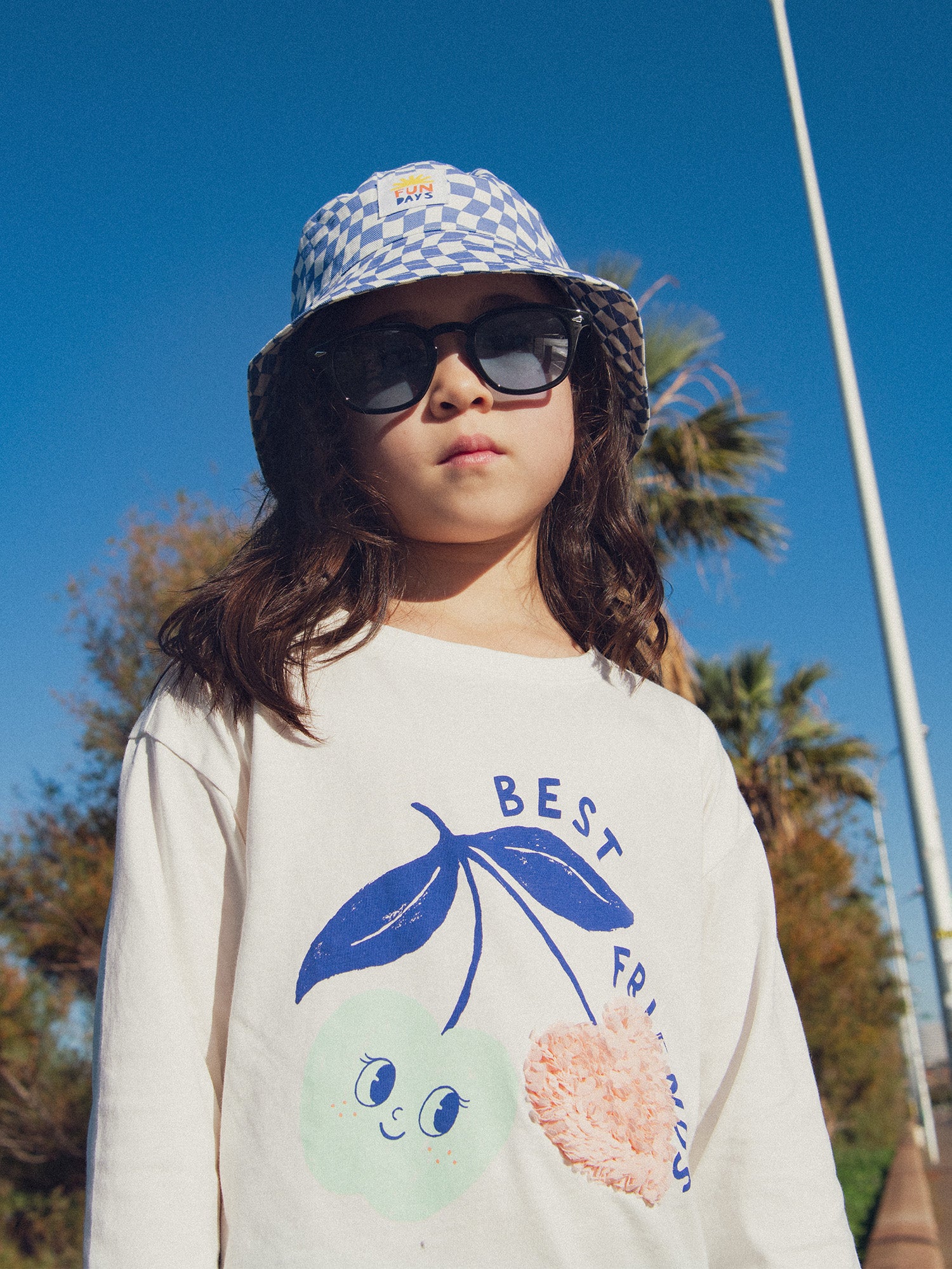 T-shirt manches longues animation cerises pour fille