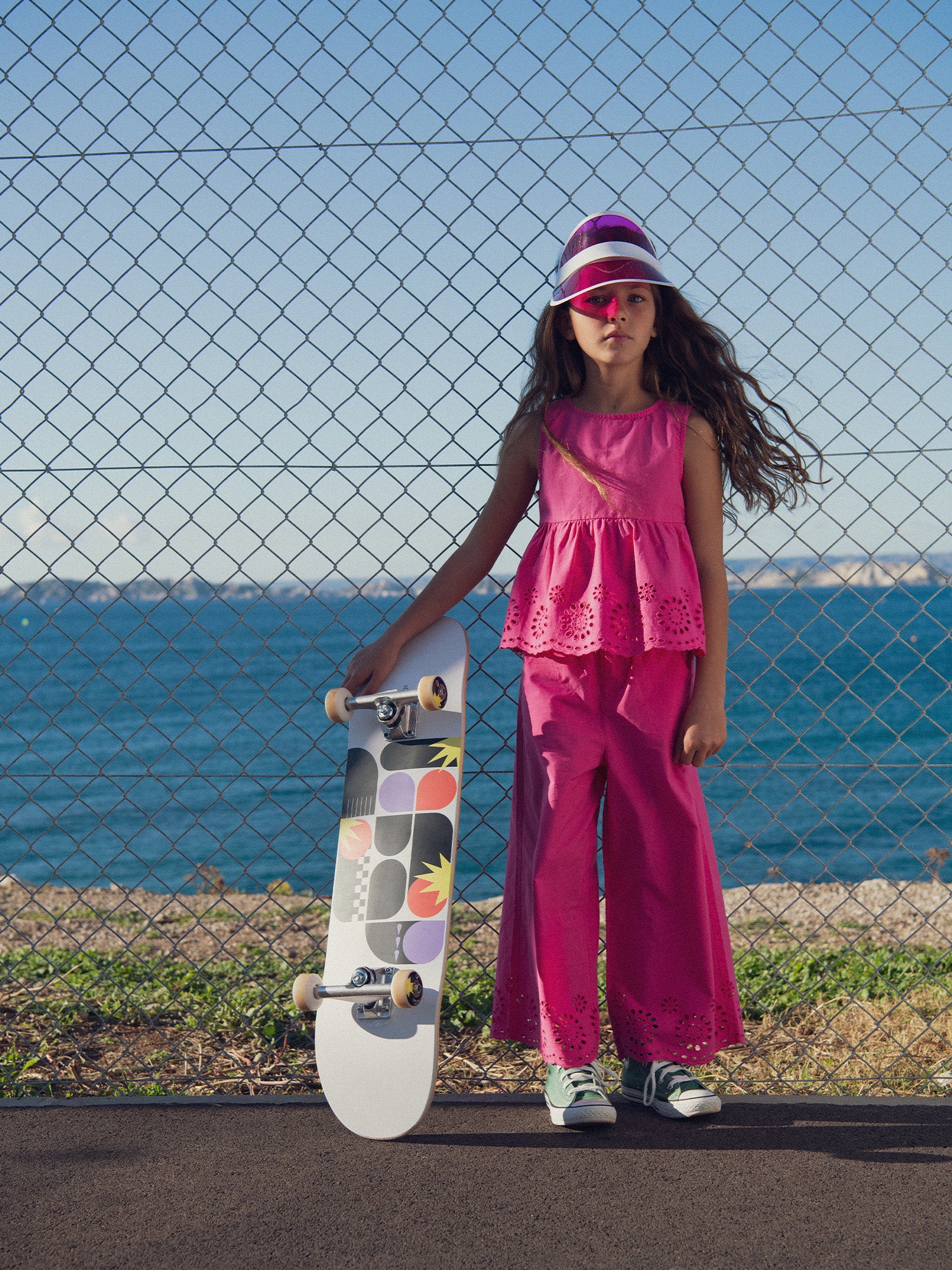 Pantalon rose en broderie anglaise pour fille