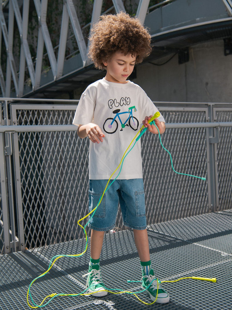 T-shirt écru à animation vélo pour garçon