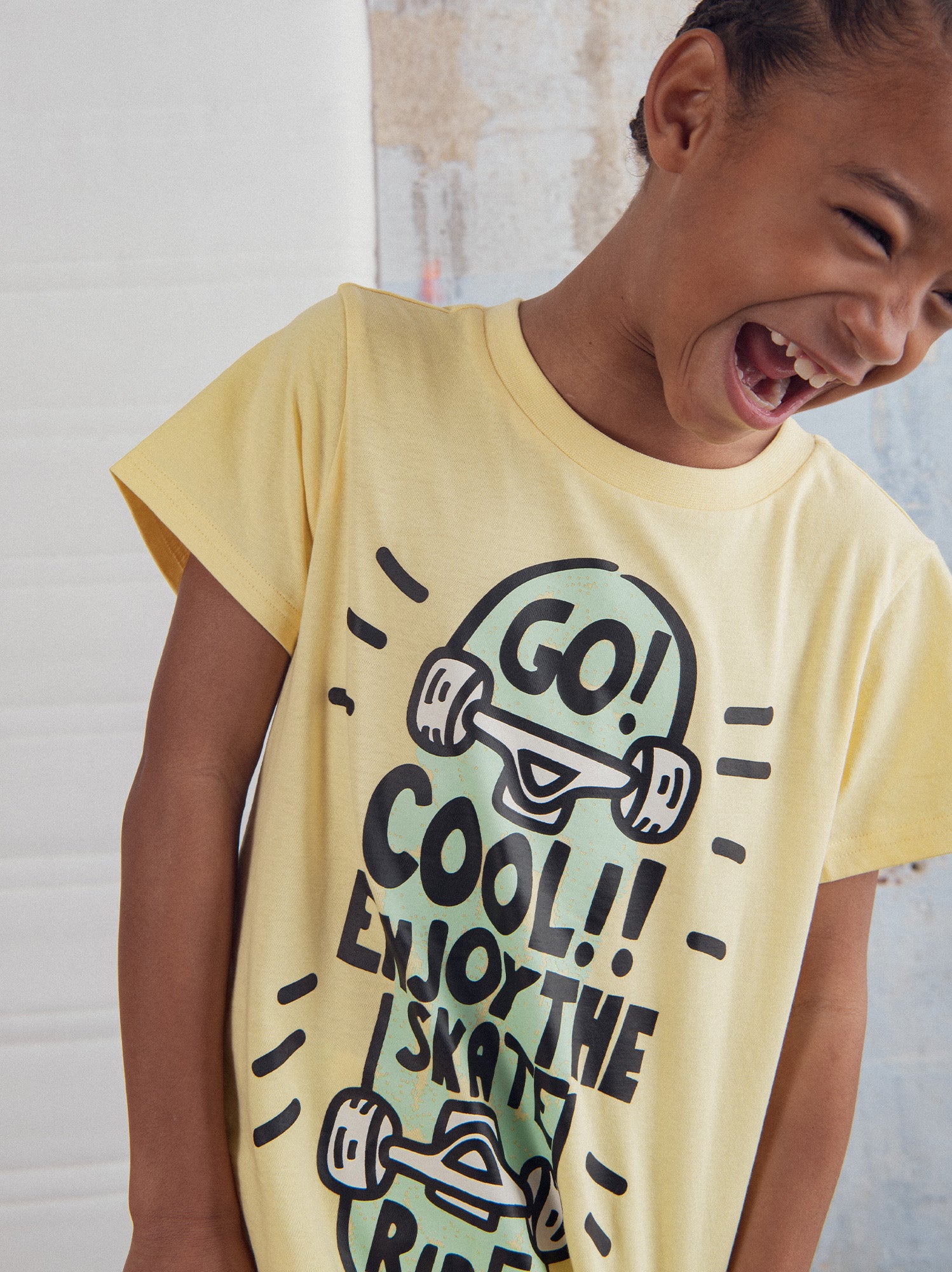 Pyjama court jaune "Enjoy the Skate Ride" pour enfant garçon