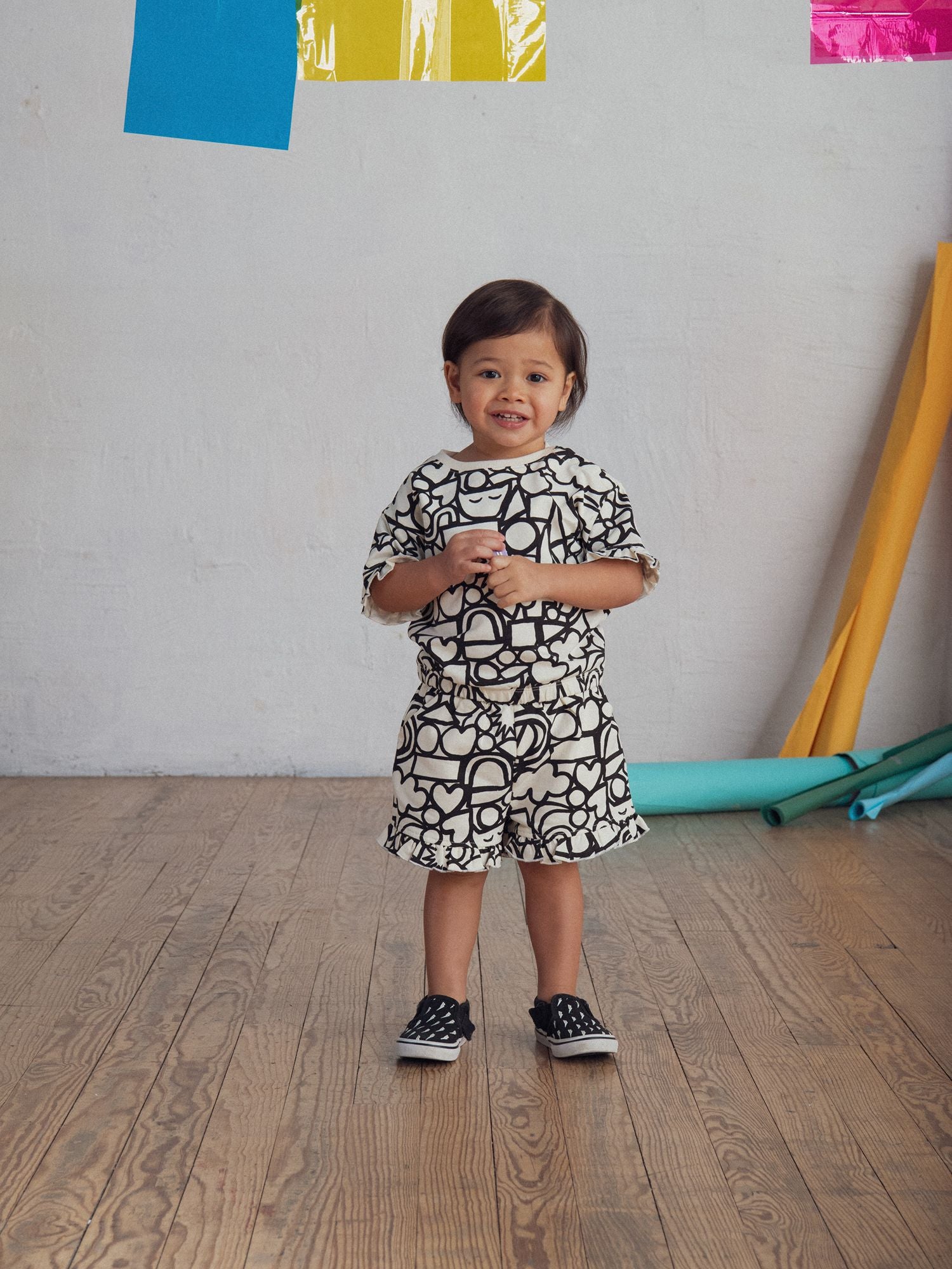 Ensemble t-shirt et short avec imprimé intégral "GRAPHIC" pour bébé fille