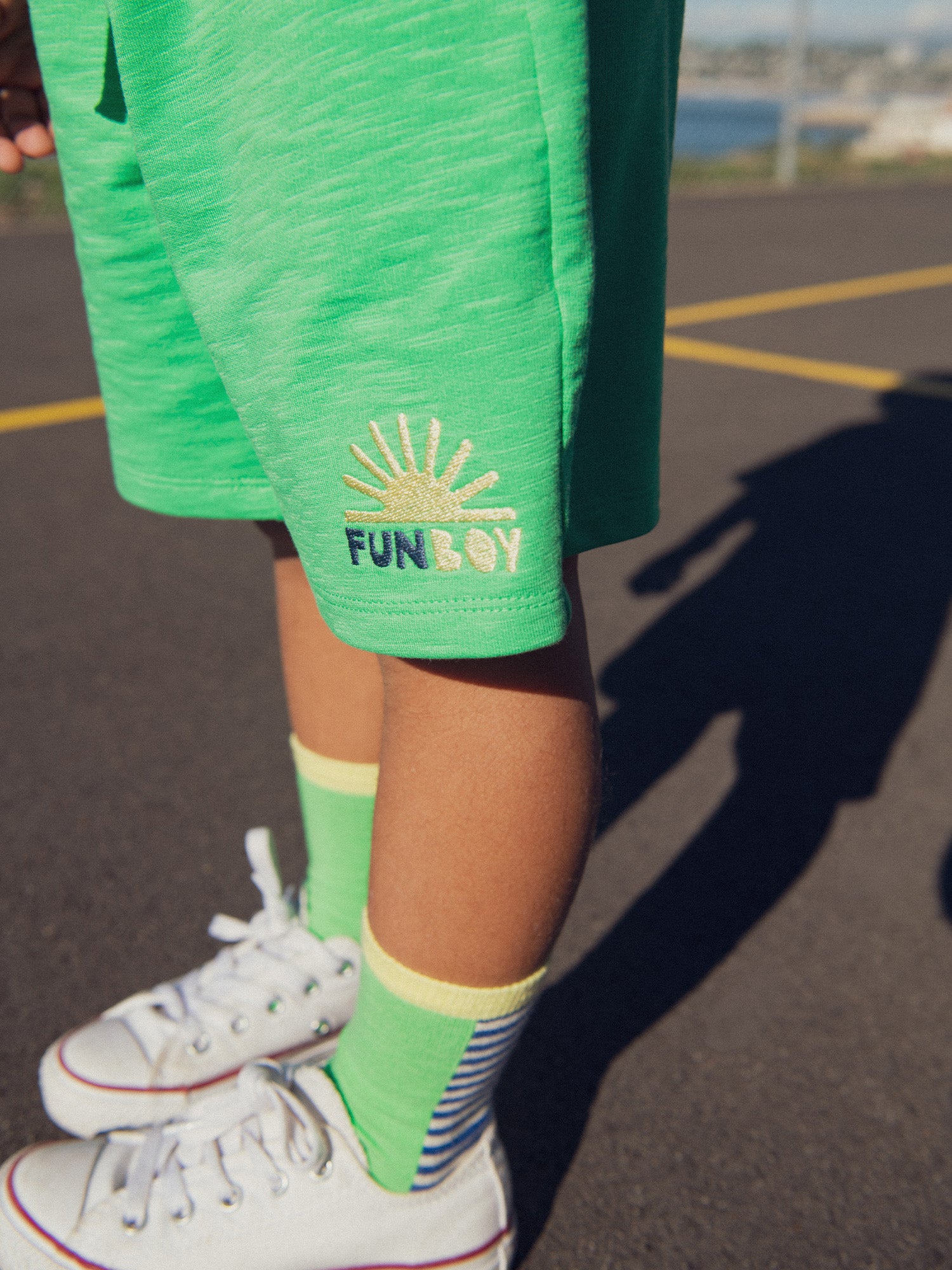 Ensemble vert animation soleil pour garçon