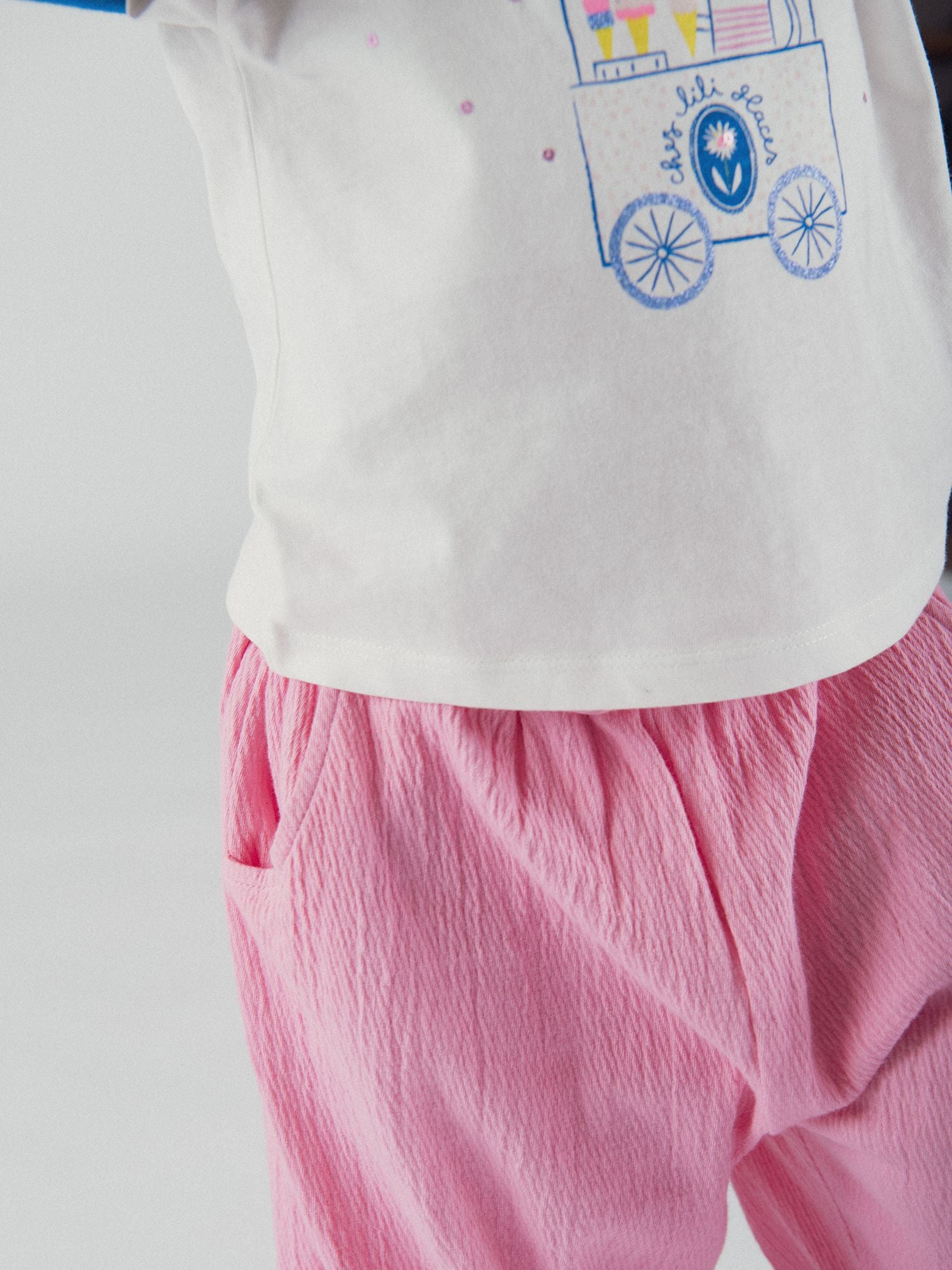 Pantalon rose bonbon à noeud pour bébé fille